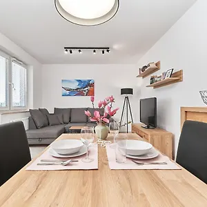 Exclusive Teczowa With Underground Parking By Renters Vratislav